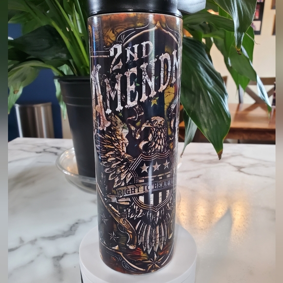 2nd amendment 20oz Tumbler with duo lids 🎉sale - Picture 3 of 10